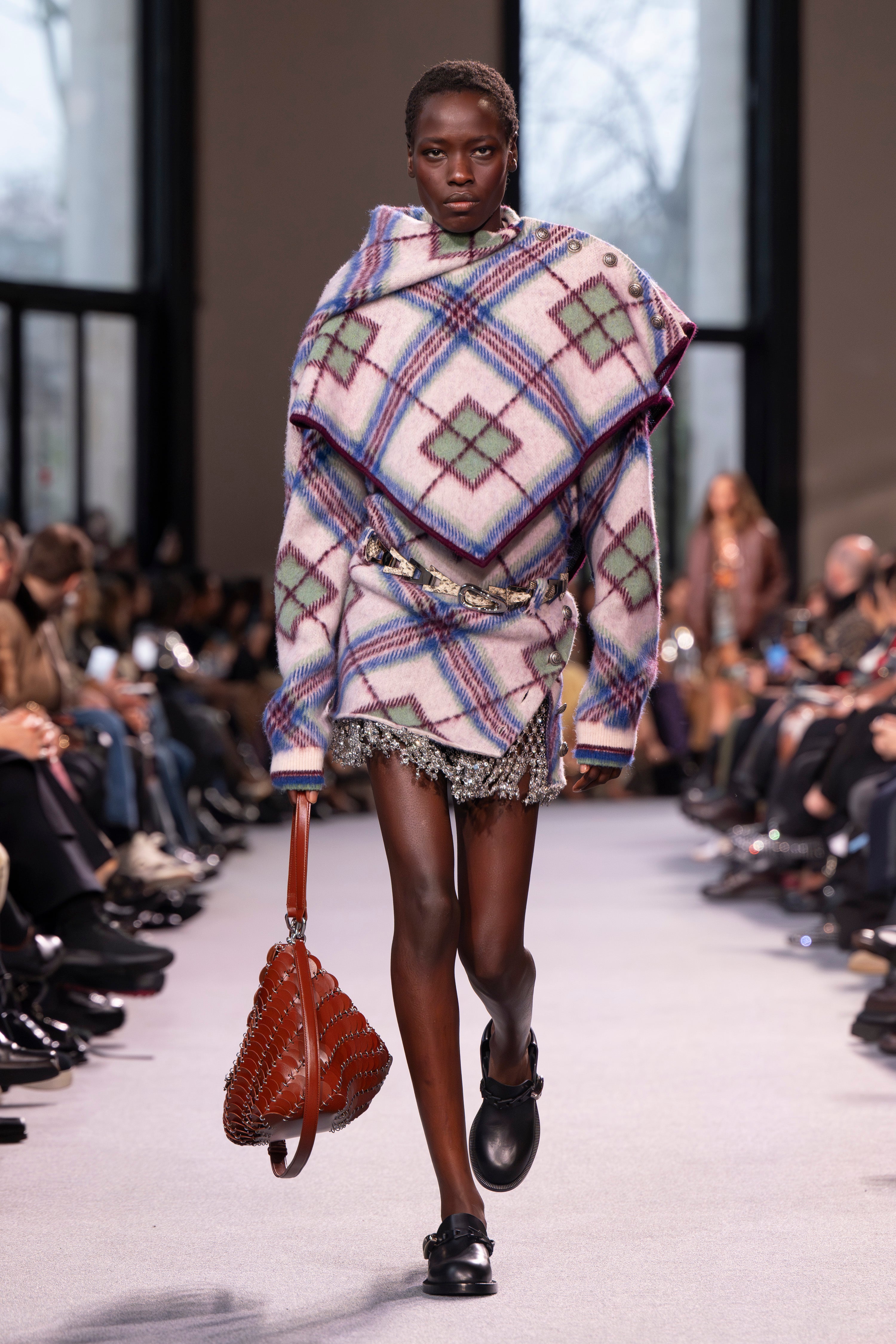 Runway Fall-Winter 2024 by Julien Dossena | Rabanne