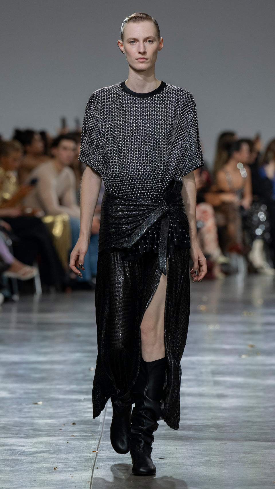 RABANNE sfilata collezione Primavera Estate 2025 107 RABANNE SS25 YANNISVLAMOS STORIES LOOK31