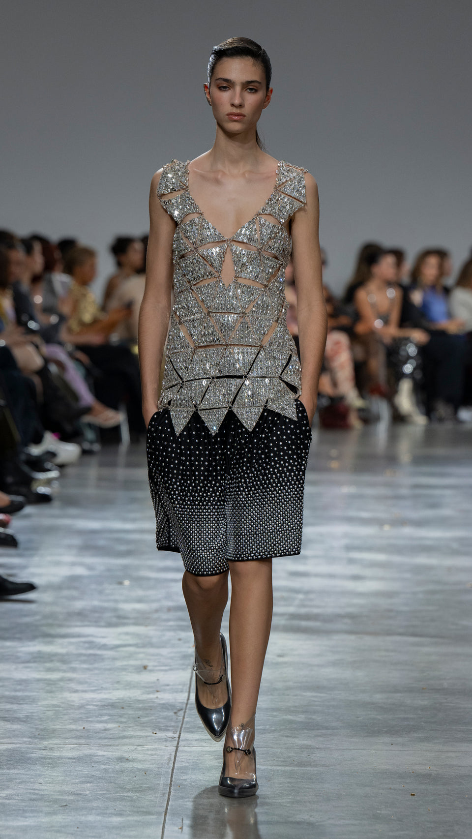 RABANNE sfilata collezione Primavera Estate 2025 109 RABANNE SS25 YANNISVLAMOS STORIES LOOK33