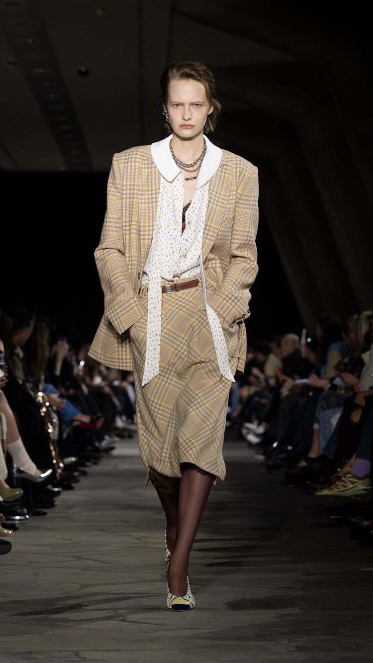 LOOK 3