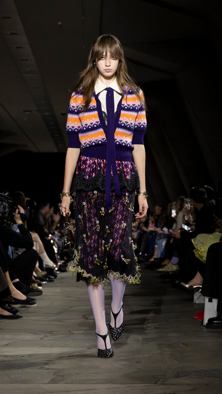 LOOK 25