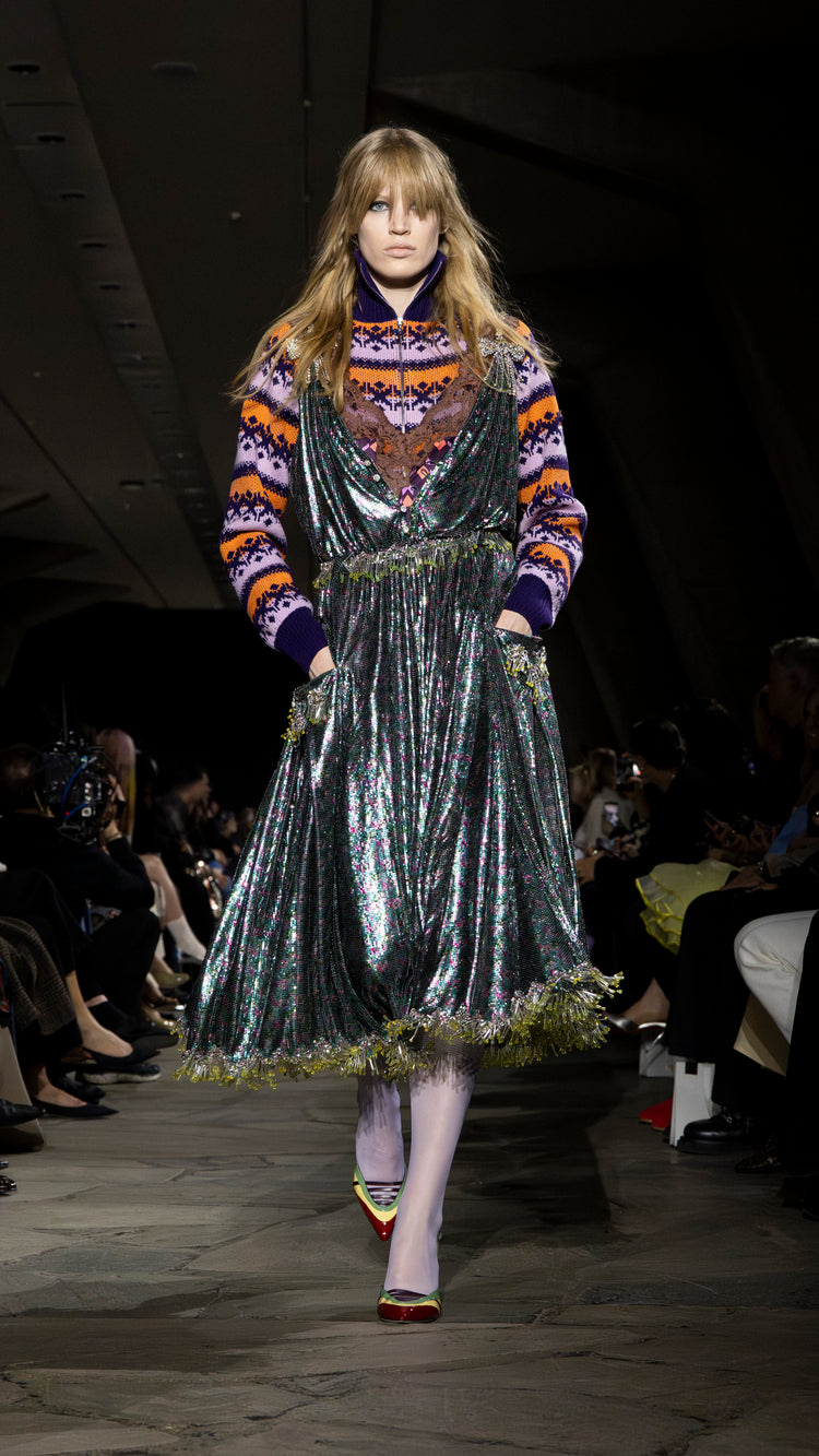 LOOK 26