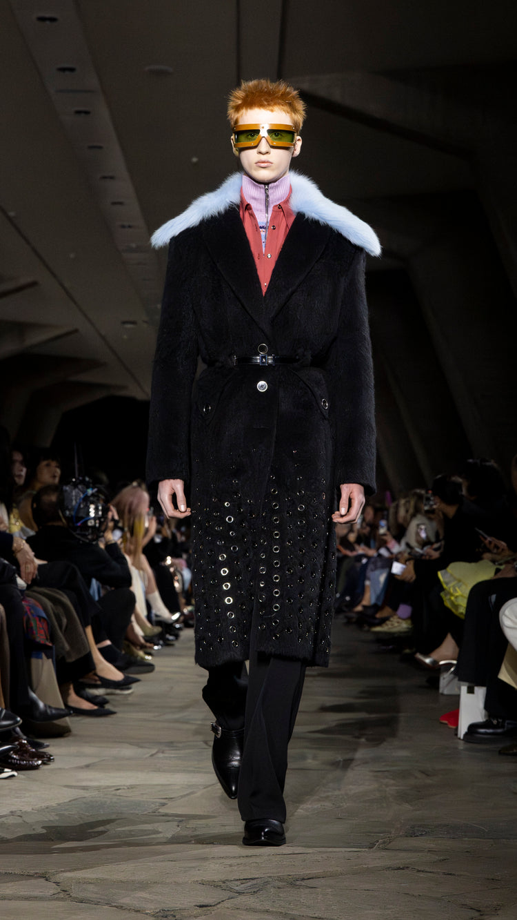 LOOK 28