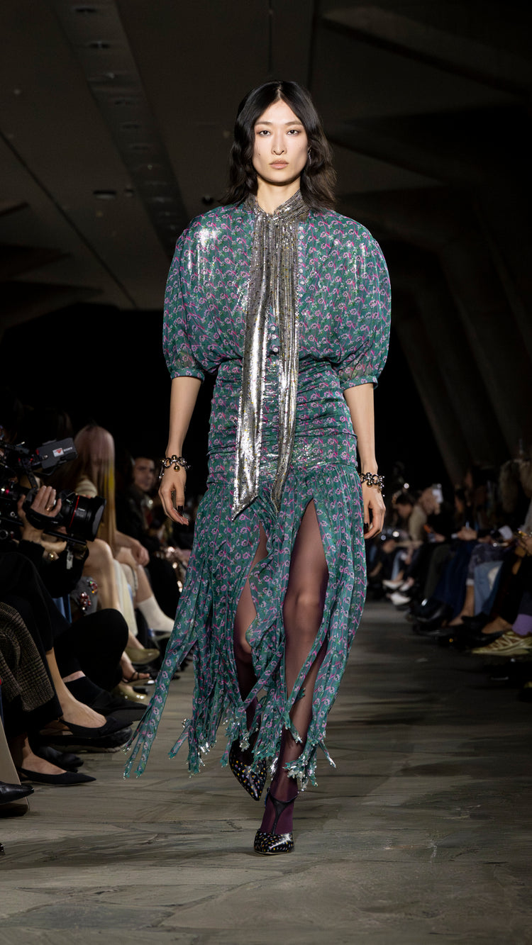 LOOK 32